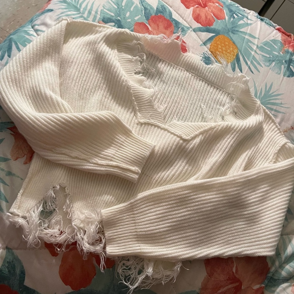 White crop top